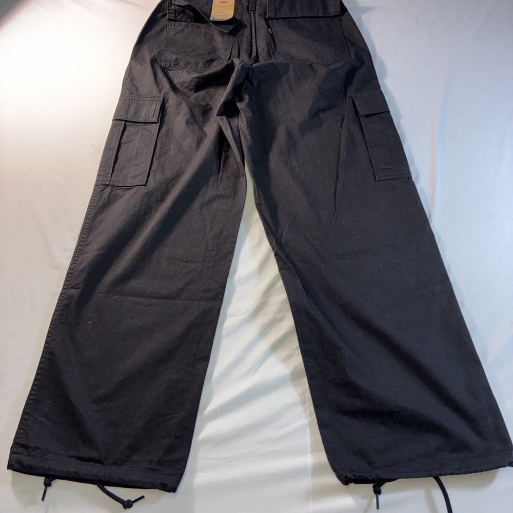 Levi's 94 Baggy Wide Leg Cargo Pants Women's W30 L32 Black NWT - Picture 14 of 14
